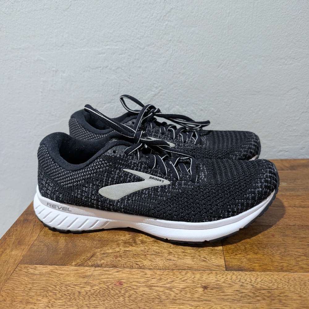Brooks Revel‎ 3 Black Womens US Size 7.5.  1203021B012 Running Shoes